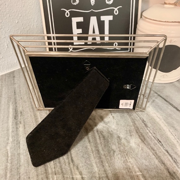 Metal Picture Frame - Picture 2 of 3